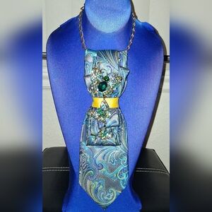 👔IT'S A SALE!! DEBONAIR COUTURE TIE NECKLACE👔